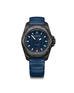 Victorinox I.N.O.X. Automatic herreklokke med bl&aring; skive, bl&aring; gummirem og en kasse i karbon med gjennomsiktig baklokk i titan. 200 meter vanntett.