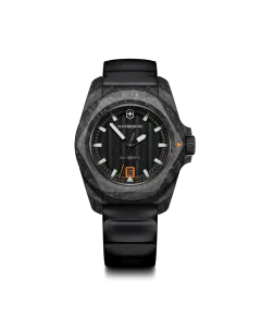 Victorinox I.N.O.X. Automatic herreklokke med sort skive, sort gummirem, automatisk verk og swiss army knife.