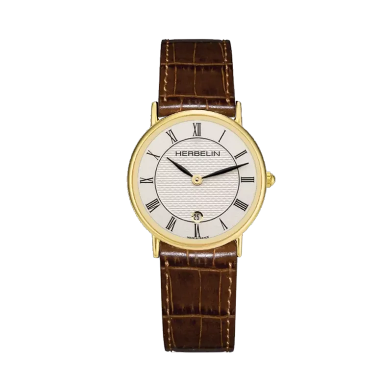 Herbelin Classique 16845P08MA er en dameklokke i gullfarget stål med brun skinnrem, hvit tallskive med romertall og quartzverk.