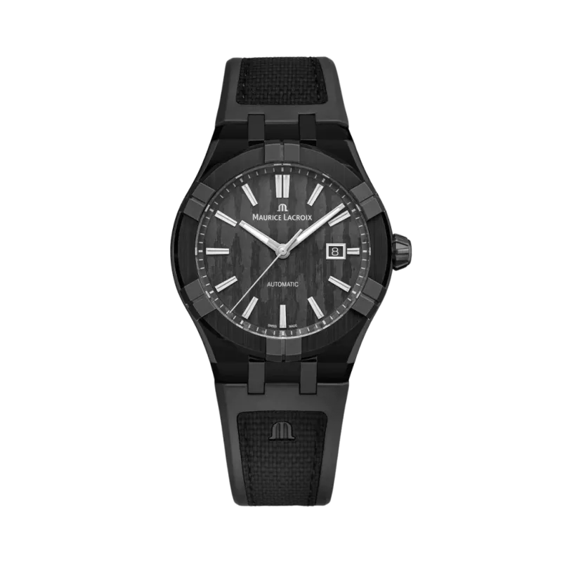 Maurice Lacroix Aikonic til herre på 43 mm med automatisk verk, DLC-belagt titankasse med keramisk bezel, sort tallskive og gummirem. 