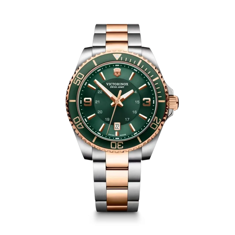 Victorinox Maverick 242008 herreklokke på 43 mm med grønn skive, kasse og lenke i tofarget stål og quartzverk.