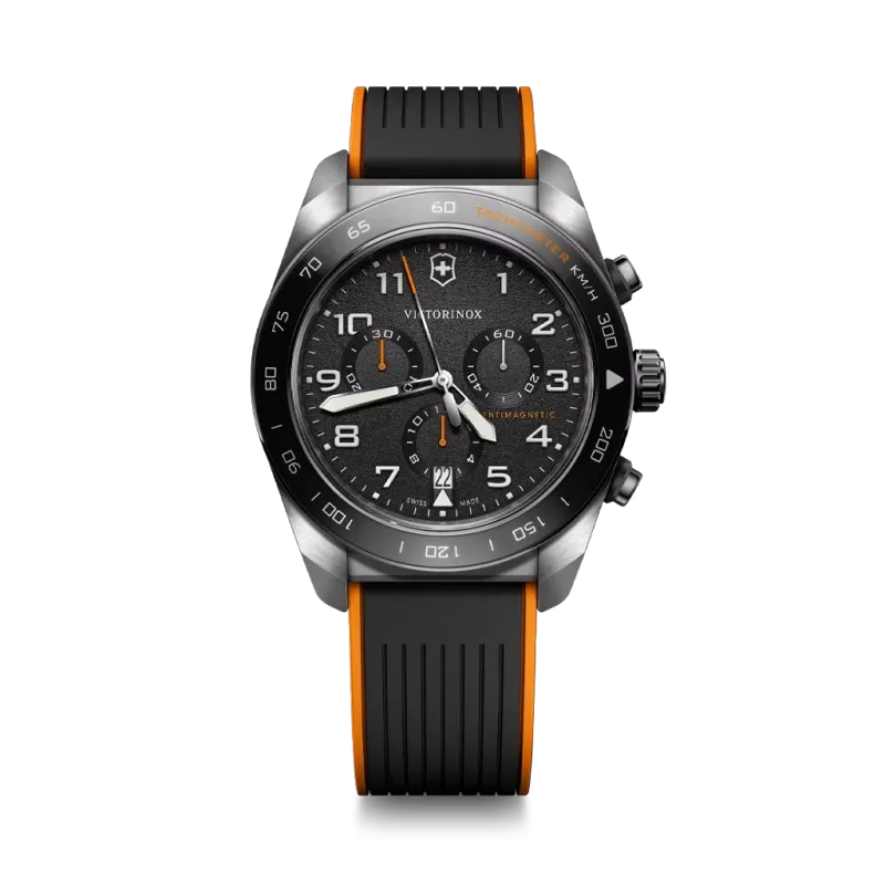 Victorinox Swiss Army Chronograph herreklokke med quartzverk, sort skive og sort/oransje gummirem.