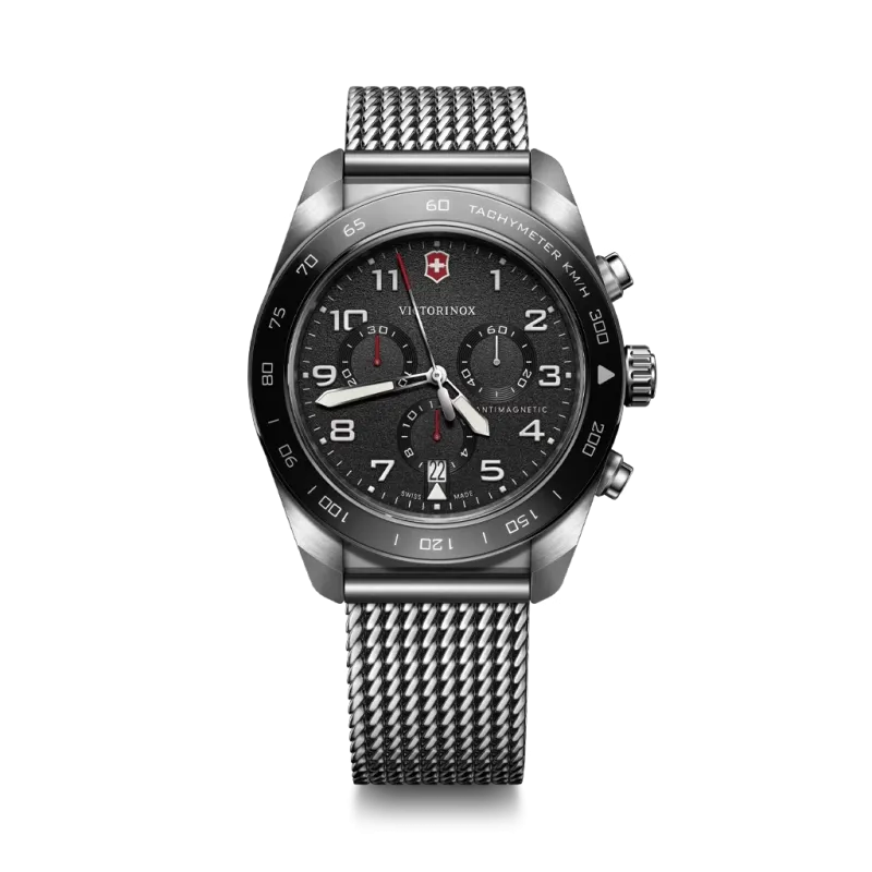 Victorinox Swiss Army Chronograph herreur med quartzverk, sort skive, kasse og meshlenke i stål. 