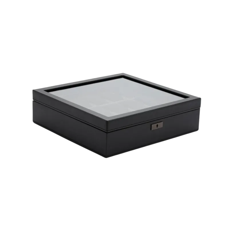 WOLF Axis 488303 klokkeboks i sort med gjennomsiktig lokk og plass til 15 kokker. Port for å lade smartklokke. Låsbar.