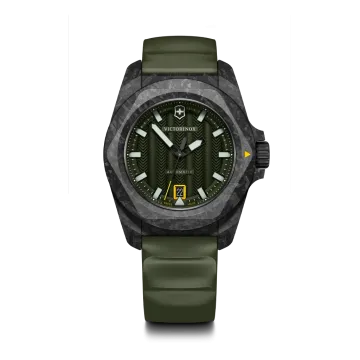 Victorinox I.N.O.X. Automatic herreklokke med grønn skive, kasse i karbon og grønn gummirem. 200 meter vanntett. 