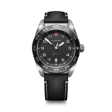 Victorinox Swiss Army Automatic herreklokke med sort skive, kasse i stål og sort skinnrem. 100 meter vanntett.